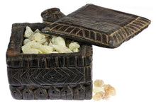 Load image into Gallery viewer, Green Hojari Frankincense sacra resin (Luban) responsibly cultivated from Oman