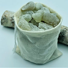 Load image into Gallery viewer, Green Hojari Frankincense sacra resin (Luban) responsibly cultivated from Oman