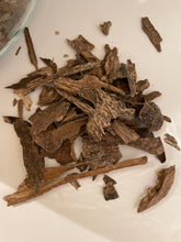 Load image into Gallery viewer, Indonesia Kalimantan Agarwood 100% Wild - 30g

